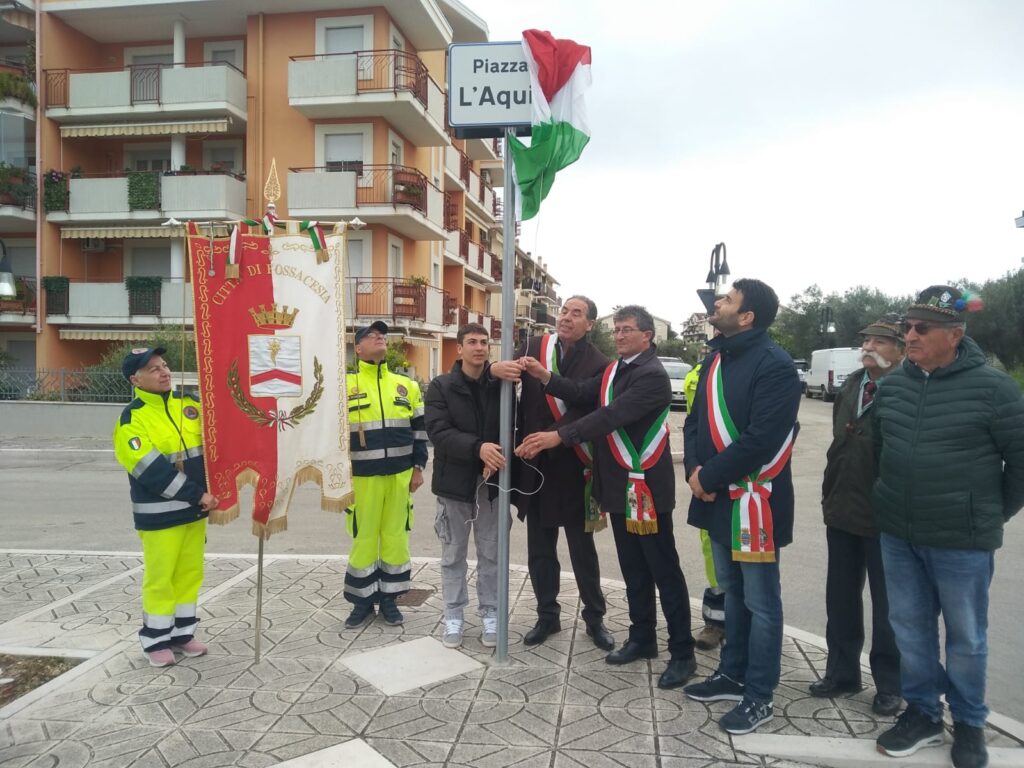Inaugurato a Fossacesia piazzale L'Aquila, nel segno della memoria delle vittime del terremoto del 2009